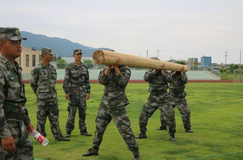 军事拓展项目：扛圆木训练方法和心得感悟