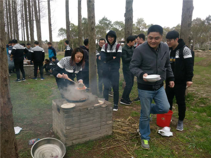 埋锅造饭