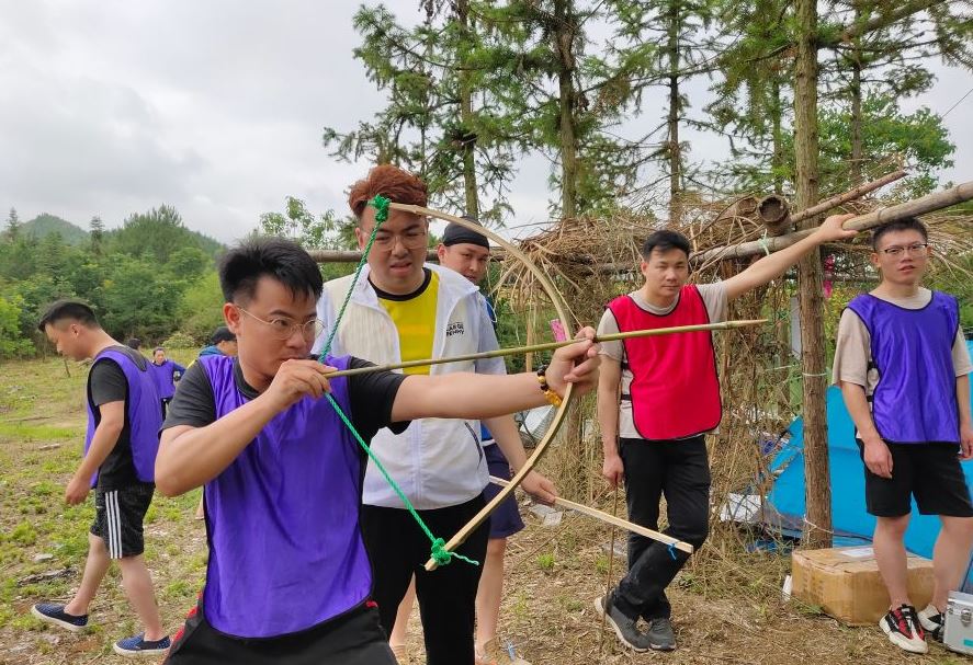 荒野求生团建活动